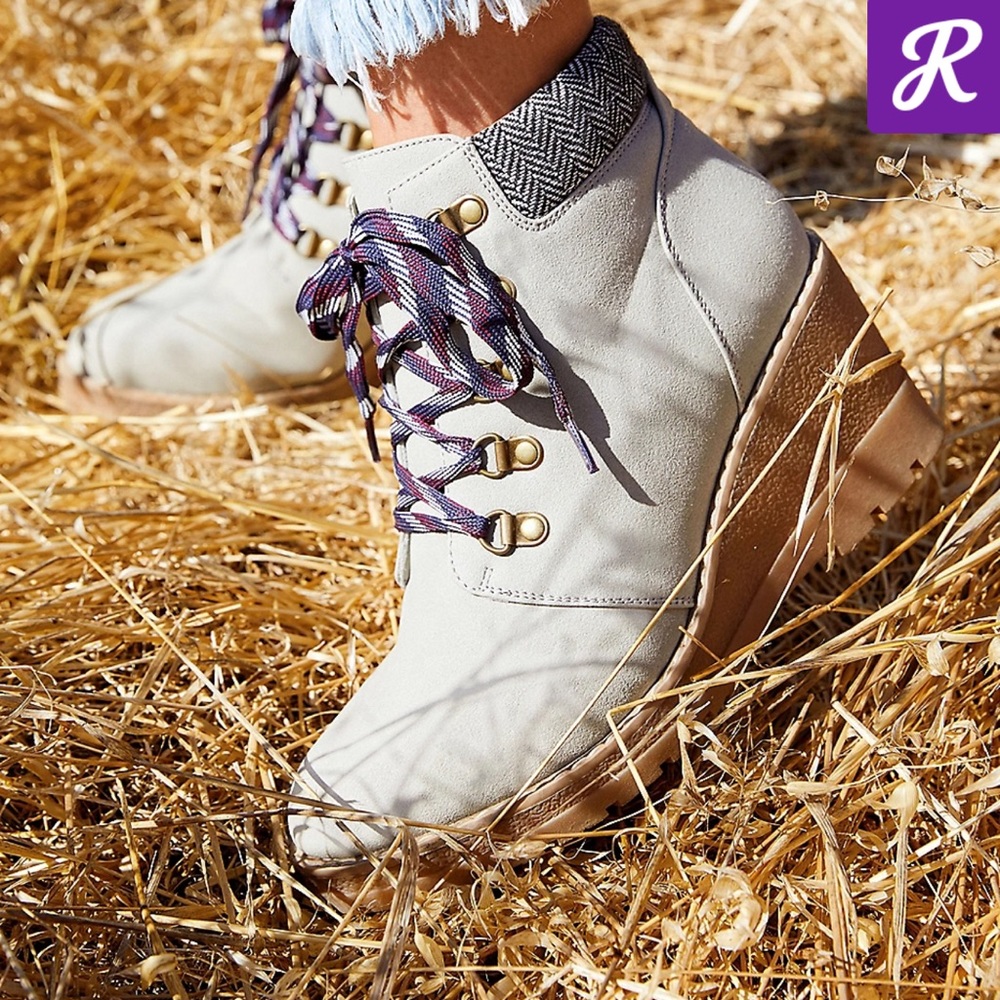 Claire Gray Knit Collar Lace Up Wedge